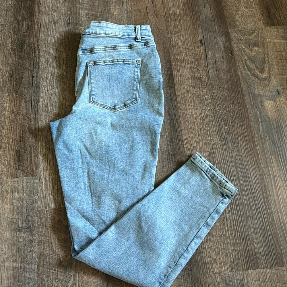 Size Large Maurice’s jeans. Smoke free, pet friendly home.